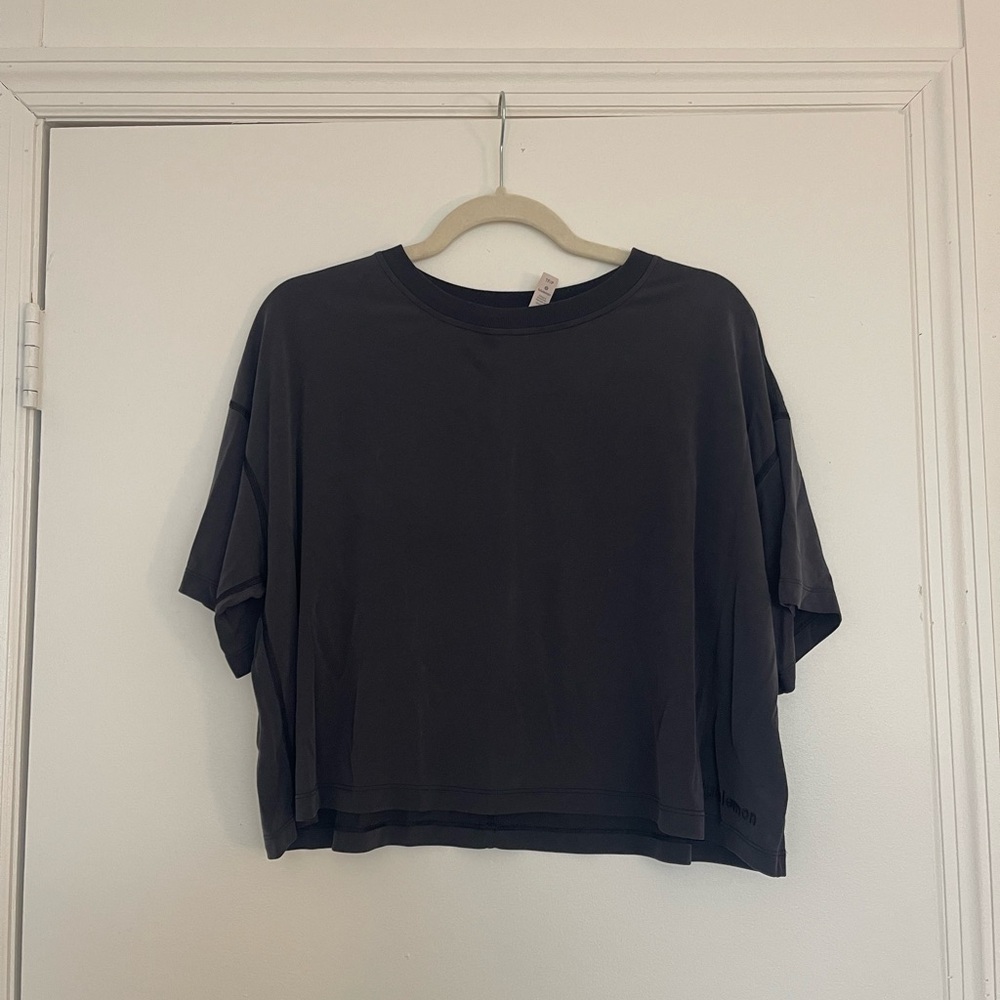 Lululemon SoftStreme Boxy Short Sleeve Top (XS/S)